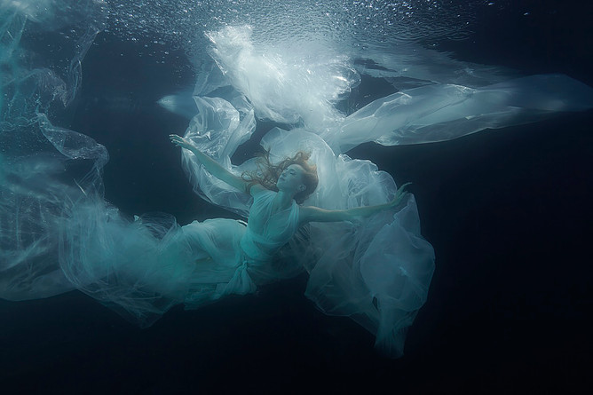 Eurydike, , Begegnung mit der Unterwasserfotografin Gaby Fey